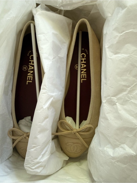 CHANEL Shoes - CHANEL Nude Beige Leather Ballet Flats with CC Bow